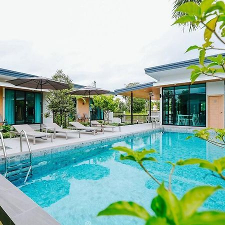 Cheeva Pool Villa Khao Lak Extérieur photo