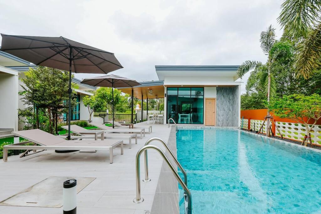 Cheeva Pool Villa Khao Lak Extérieur photo