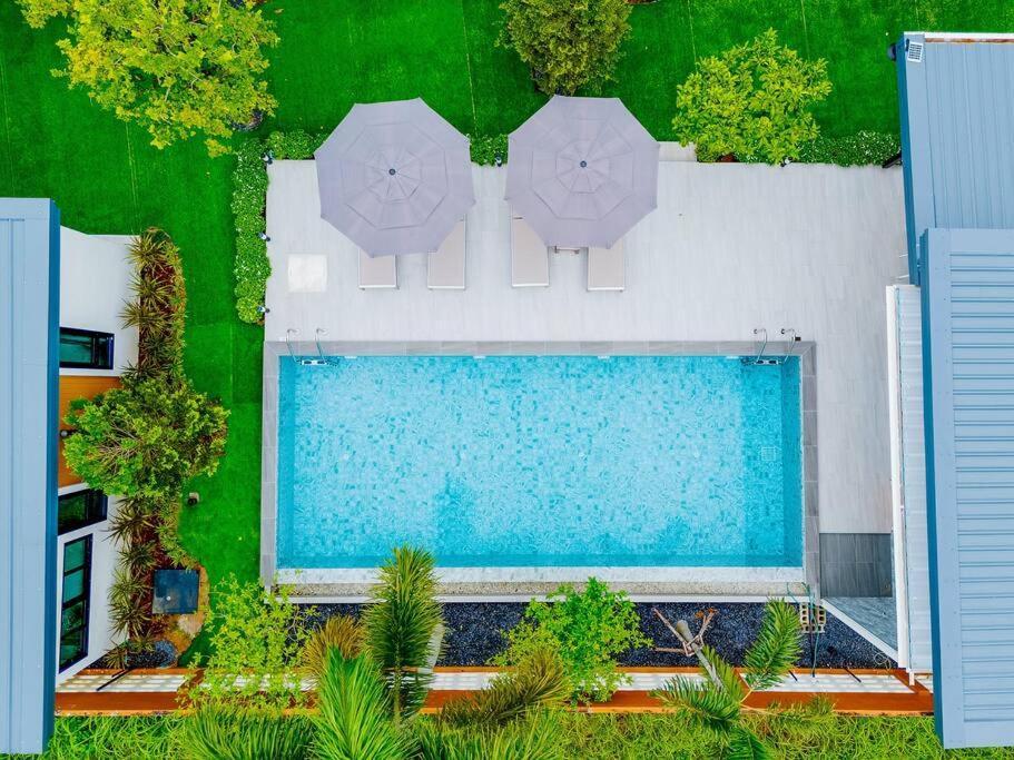Cheeva Pool Villa Khao Lak Extérieur photo
